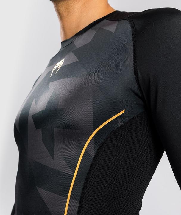 Actual product image Venum Razor Rashguard Long Sleeves - Black/Gold - XL (XL)