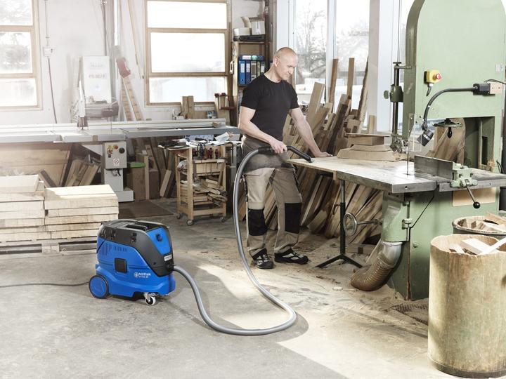 Actual product image Nilfisk Attix 33-01 Ic (Wet dry vacuum cleaner)