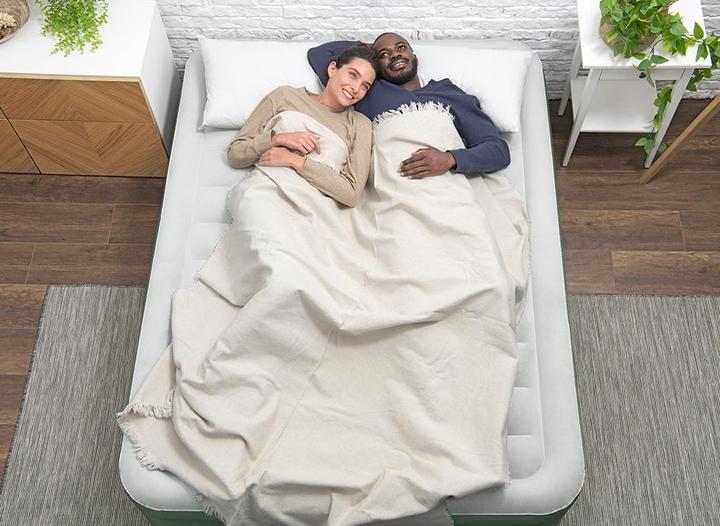 Actual product image Bestway ToughLite TPU Queen Air Mattress Queen, Built-in AC Pump 203x152x46 cm
