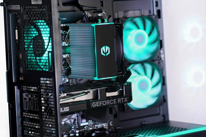 Image du produit Actina 5901443416418 (AMD Ryzen 5 7600X, 32 Go, 1000 Go, GeForce RTX 5070)