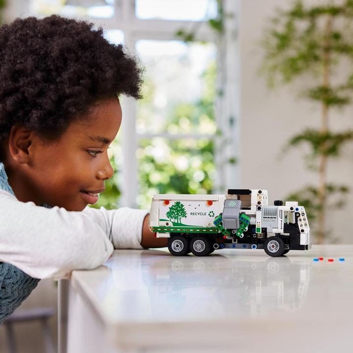 Immagine prodotto LEGO 42167 Camion della spazzatura elettrico Mack® LR (42167, LEGO Technic)