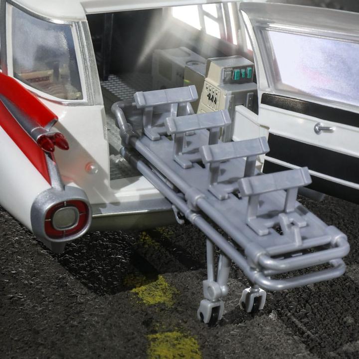 Image du produit Hasbro Ghostbusters Plasma Series Fahrzeug Ecto-1 (1984)