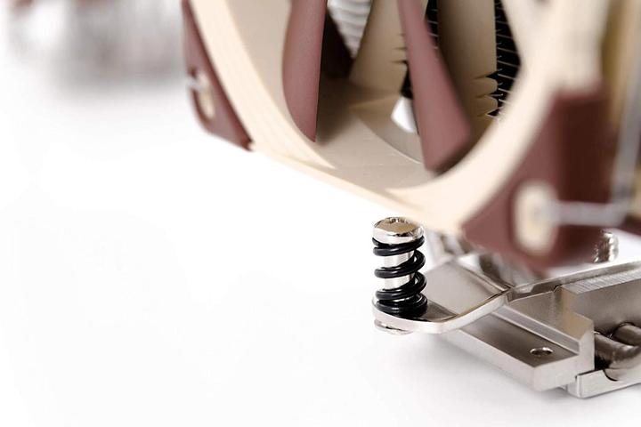 Actual product image Noctua Nh-U12s (158 mm)