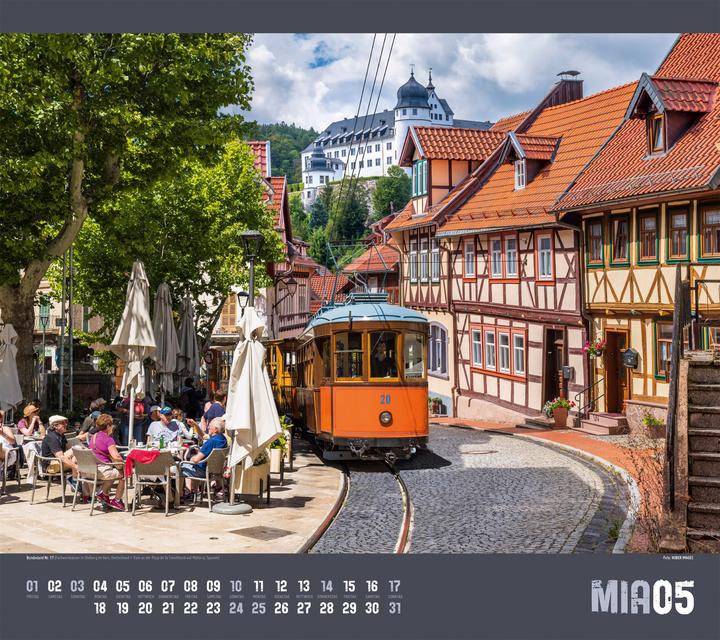 Actual product image Verrückte Welt Kalender 2026 (54 x 48 cm, Hardcover, German)
