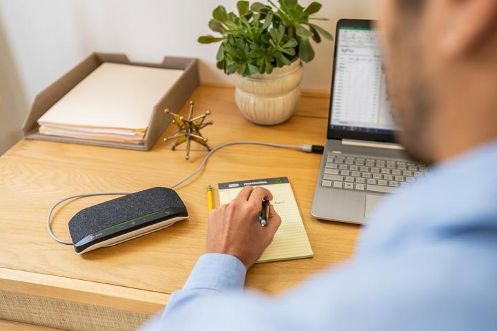 Produktbild Poly HP Sync 10 USB-A USB-C Freisprecheinrichtung, PC, Silber, 0,715 m, IP64, Windows 10, 100 - 7800