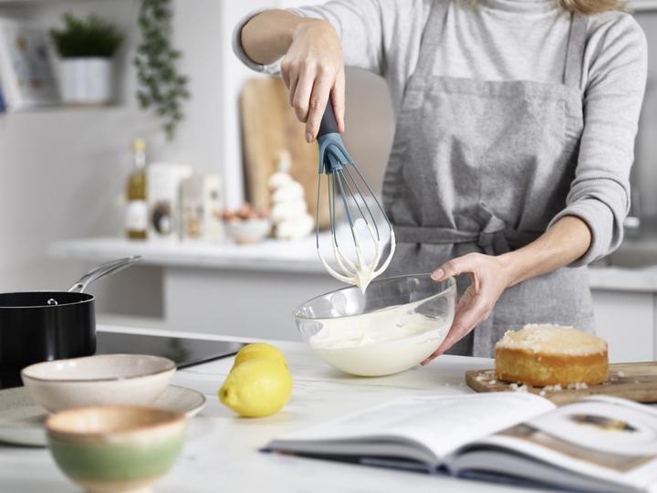 Actual product image Joseph Joseph Twist Sky whisk, 28x9x3cm