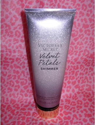Victoria's Secret Victorias Secret - Velvet Petals Shimmer Body Lotion 236ml (Körperlotion, 236 ml)