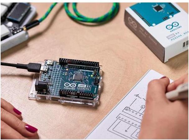 Immagine prodotto Arduino UNO R4 Minima