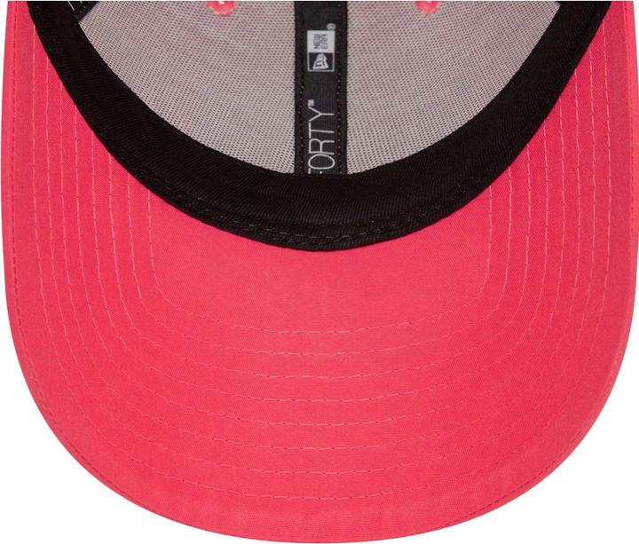 Actual product image New Era 9Forty Strapback Cap - New York Yankees pink