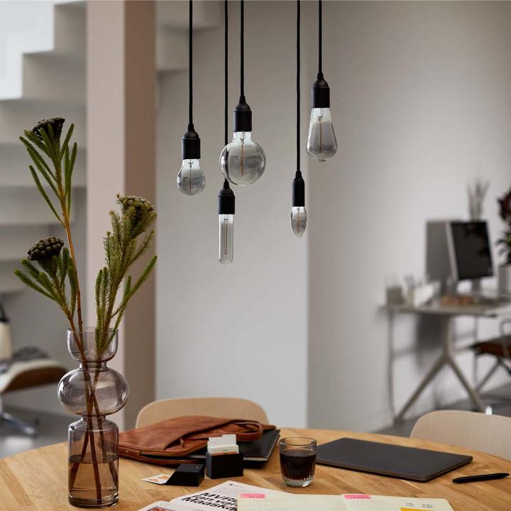 Actual product image Philips Smoky (E27, 2.30 W, 136 lm, 1 x, E)