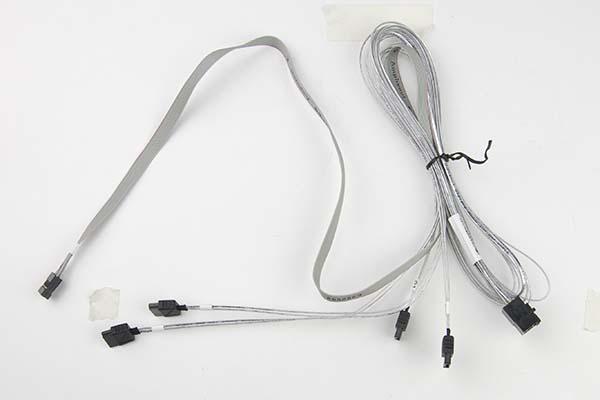 Produktbild Supermicro HD SAS Kabel: SFF8643-4xSATA