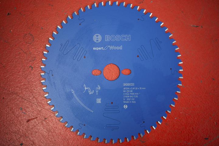 Produktbild Bosch Professional Zubehör Kreissägeblatt Expert for Wood, 254 x 30 x 2,4 mm, 60