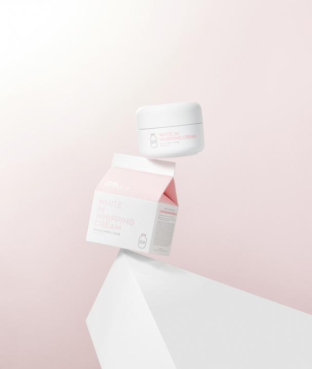 Immagine prodotto G9 Skin bianco nel latte che monta la panna (Crema da giorno)