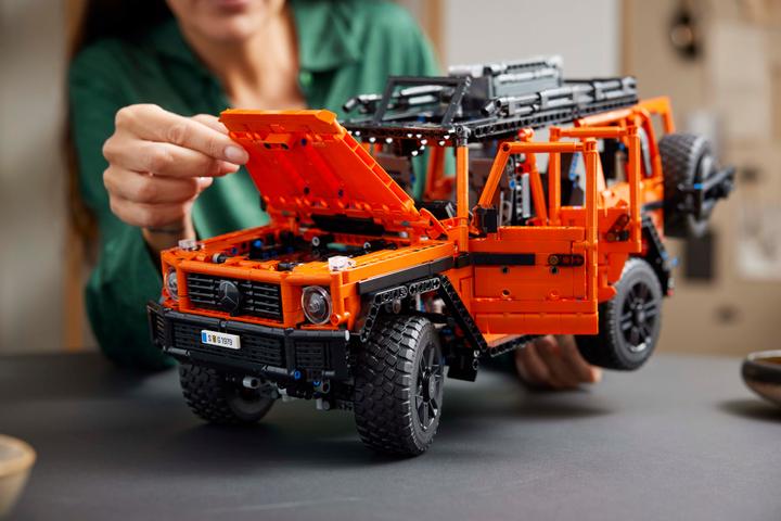 Actual product image LEGO Mercedes-Benz G 500 PROFESSIONAL Line (42177, LEGO Technic)