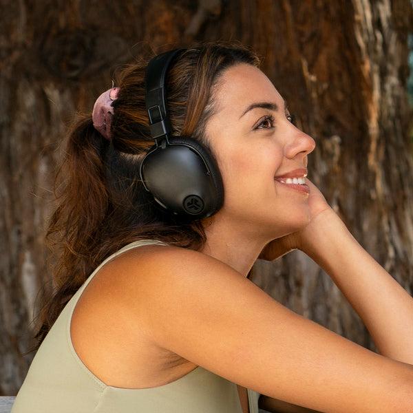 Image du produit JLab Audio STUDIO PRO ANC - Casque supra-auriculaire sans fil (ANC, 45 h, Sans fil)
