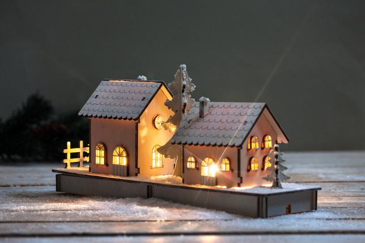Produktbild Rayher Holzbausatz "2 Lichterhäuser", 52-tlg., Sperrholz
