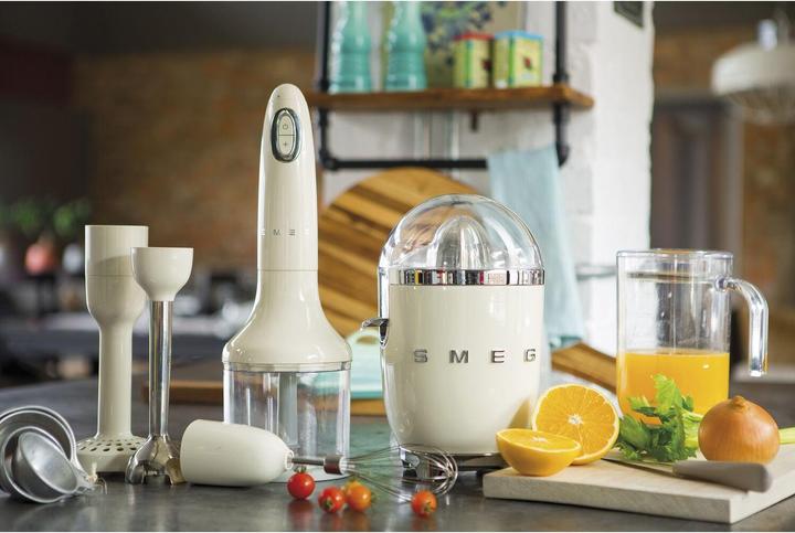 Actual product image Smeg 50's retro style with accessories