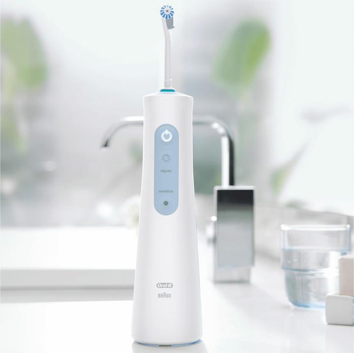 Actual product image Oral-B AquaCare 4