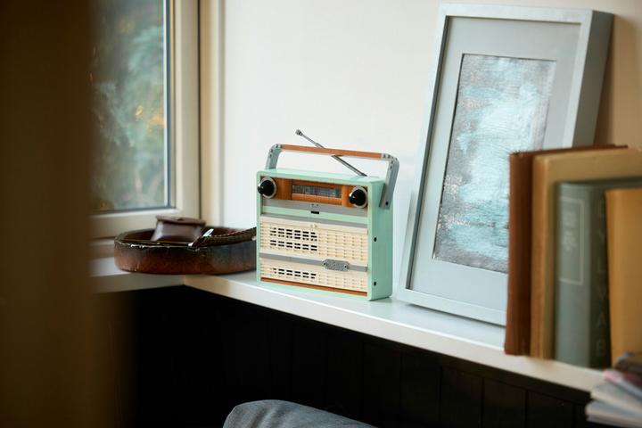 Image du produit LEGO Radio de poche rétro (10334, LEGO Icons, LEGO difficiles à trouver)