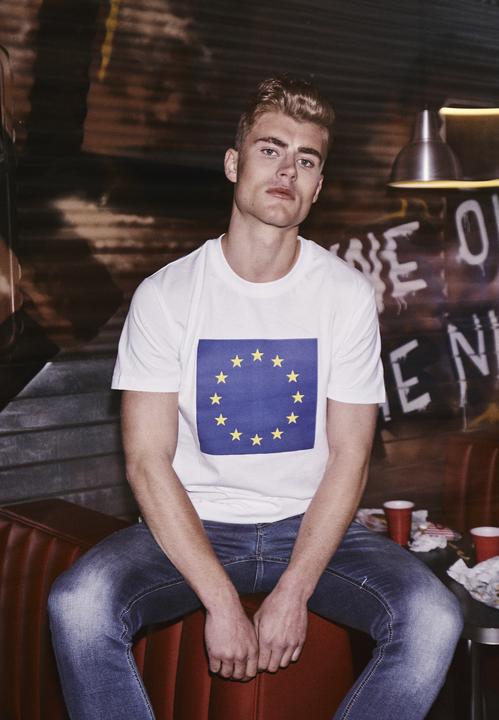 Produktbild Mister Tee Europe Tee (S)