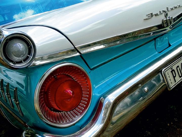 Actual product image von Löwis of Menar:Ford Fairlane 500 in (1000 pieces)