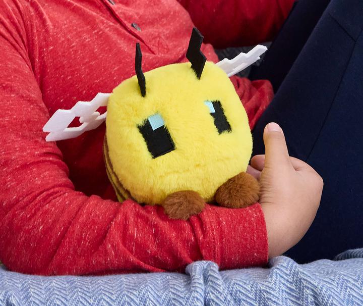 Actual product image Minecraft Bee (20.30 cm)