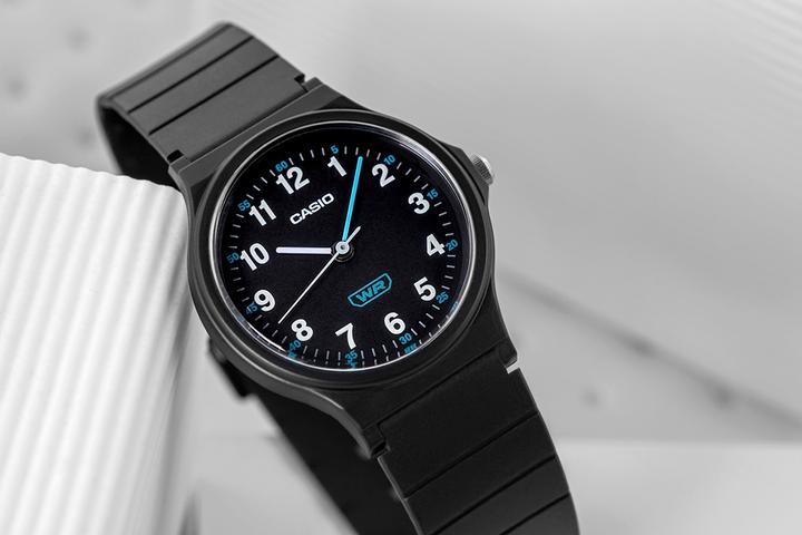 Productafbeelding Casio Kinderhorloge LQ-24B-1BDF + DOOS