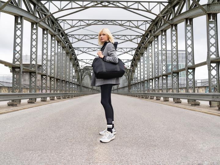 Produktbild reisenthel extralite weekender L mesh black (42 l)