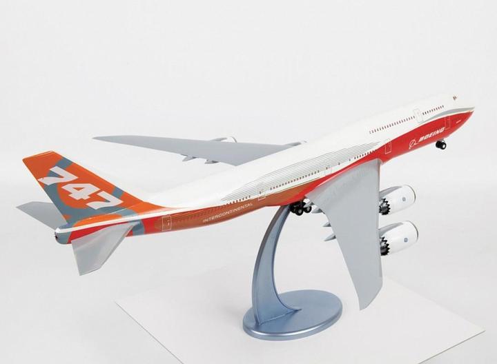 Produktbild Carson 1:144 Passagier-Flugzeug Boeing 747-8