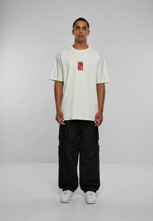Actual product image Urban Classics Puffer Peace Huge Tee - 18467 (XXL)