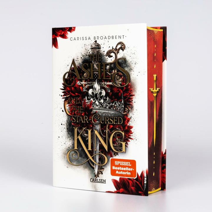Immagine prodotto The Ashes and the Star-Cursed King (Crowns of Nyaxia 2) (Tedesco, Carissa Broadbent, 2024)