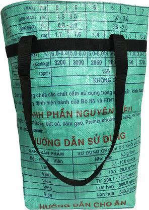 Actual product image Bekos Upcycling - Large shopping bag made from recycled green fish food bags