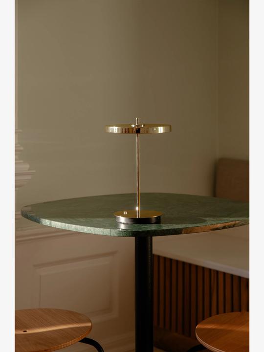 Actual product image Umage Asteria Move Portable Table Lamp Polished Brass (1960 lm)