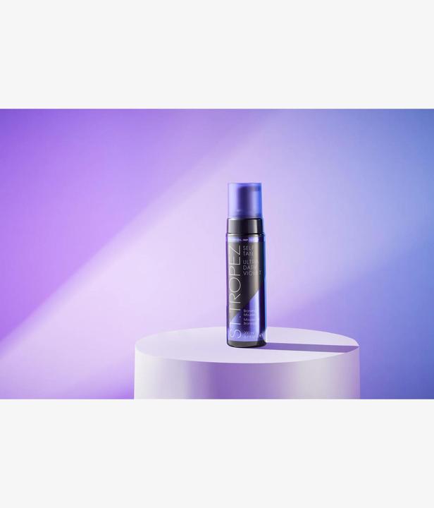 Produktbild St. Tropez Self Tan Ultra Dark Violet Bronzing Mousse (Selbstbräunungsschaum, 200 ml)