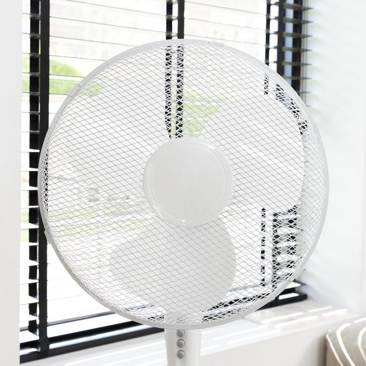 Actual product image Tristar Ve-5893 (56.60 dB)