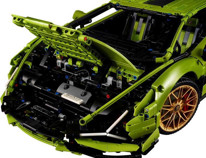 Actual product image LEGO Lamborghini Sián FKP 37 (42115, LEGO Technic, LEGO Rare Sets)