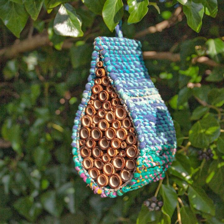 Produktbild Wildlife World Insektenhotel Artisan Teardop Assortiert, Tierart (Wildbienen)