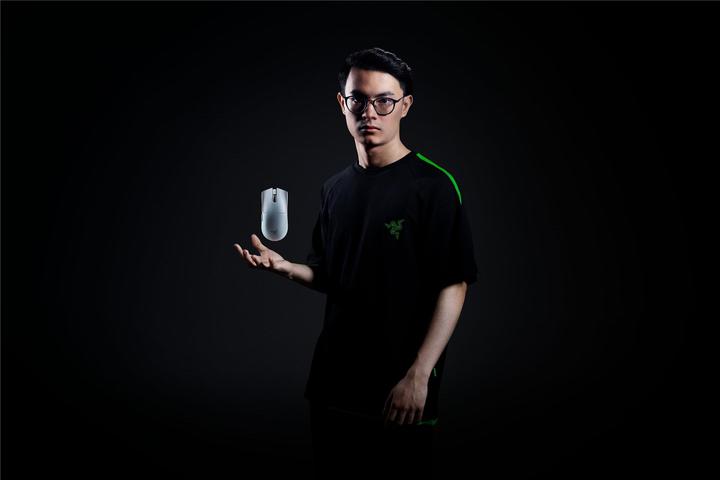 Actual product image Razer Viper V3 Pro (Wireless, Cable)