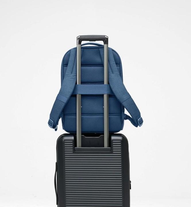 Actual product image Incase Crosstown Compact Backpack - Navy (20 l)
