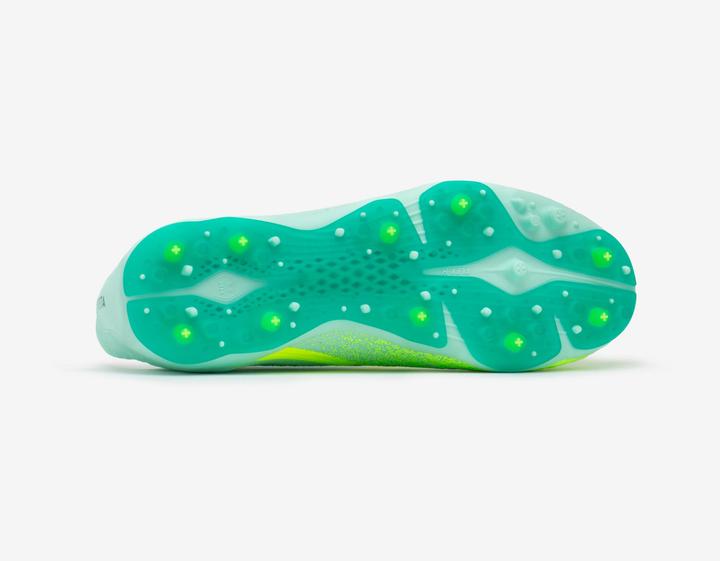 Actual product image Kipsta Kids' Lace-Up Football Boots Viralto III MG/AG - Peppermint (32)