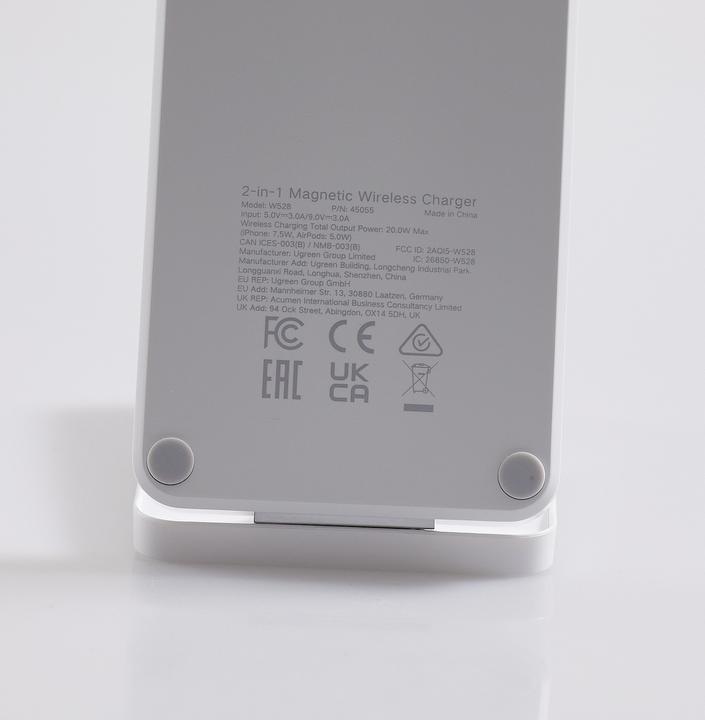 Productafbeelding Ugreen Magnetische draadloze oplader 2in1 (20 W)