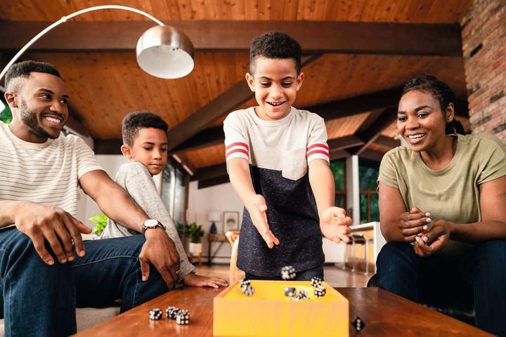Produktbild Ravensburger Strike (Deutsch, Englisch, Französisch, Italienisch, Niederländisch)
