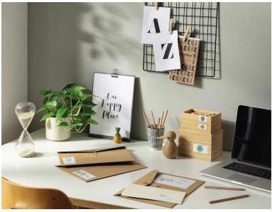 Actual product image Avery Universal labels