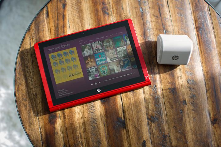 Actual product image HP Roar Mini Wireless Speaker - orange (6 h, Rechargeable battery operated)