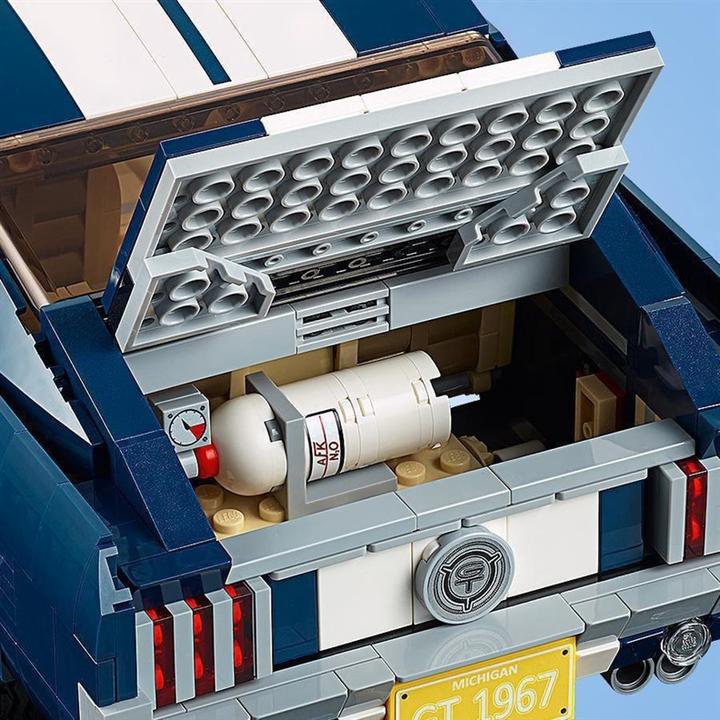 Actual product image LEGO Ford Mustang (10265, LEGO Creator Expert, LEGO Rare Sets)