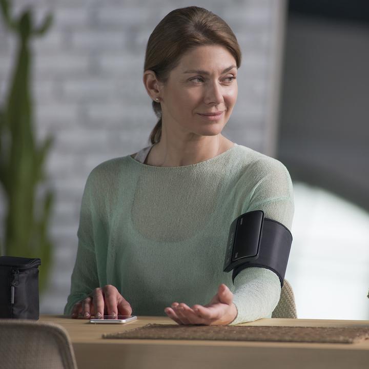 Actual product image Omron Evolv (Blood pressure monitor upper arm)