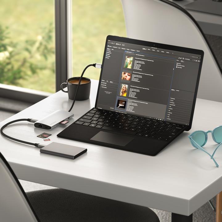 Produktbild Satechi ST-P8KES (USB-C, 8 Ports)
