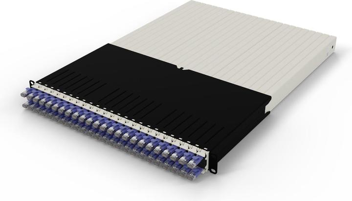 PATCHBOX one / 30RU / Cat 6A, STP, 1.8 m, Violet (STP, CAT6a, 1.80 m)