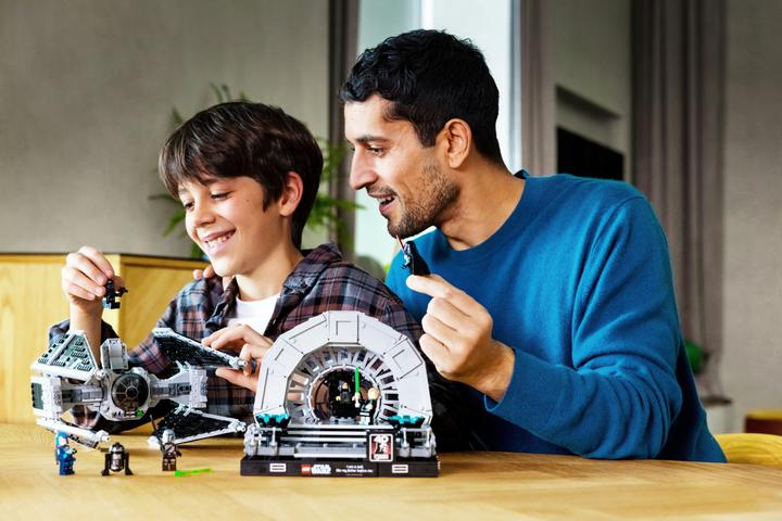 Produktbild LEGO Mandalorian Fang Fighter vs. Tie Interceptor (75348, LEGO Star Wars)