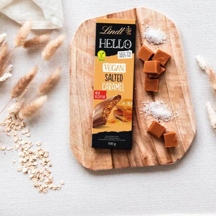 Produktbild Lindt Hello Vegan Salted Caramel Tafel (100 g)